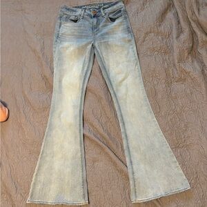 American Eagle size 2 short hi-rise artist jeans